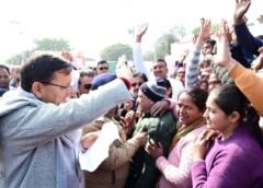 माघ खिचड़ी भोज में शामिल हुए मुख्यमंत्री धामी, खड़ी होली की धुनों पर झूमा टनकपुर…