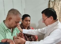 मुख्यमंत्री धामी ने हरिपुर कलां में मनोज जखमोला के आवास पहुंचकर जताया शोक…