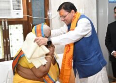 शांतिकुंज पहुंचे केंद्रीय स्वास्थ्य मंत्री जे.पी. नड्डा और मुख्यमंत्री धामी ने शैलदीदी का लिया आशीर्वाद