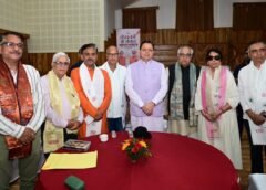 मुख्यमंत्री धामी ने साहित्यकारों से किया संवाद, दो साहित्य ग्राम स्थापित करने की योजना पर जोर…