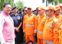 मुख्यमंत्री धामी ने गदरपुर स्थित एनडीआरएफ बटालियन का किया दौरा, आपदा प्रबंधन तैयारियों का लिया जायजा