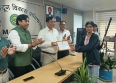 एमडीडीए की नई पहचान को मिली रचनात्मक उड़ान, मैस्कॉट और स्लोगन प्रतियोगिता के विजेता सम्मानित